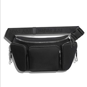 Adidas Ivy park X large Fanny black worn once MINT condition 🙌🏻